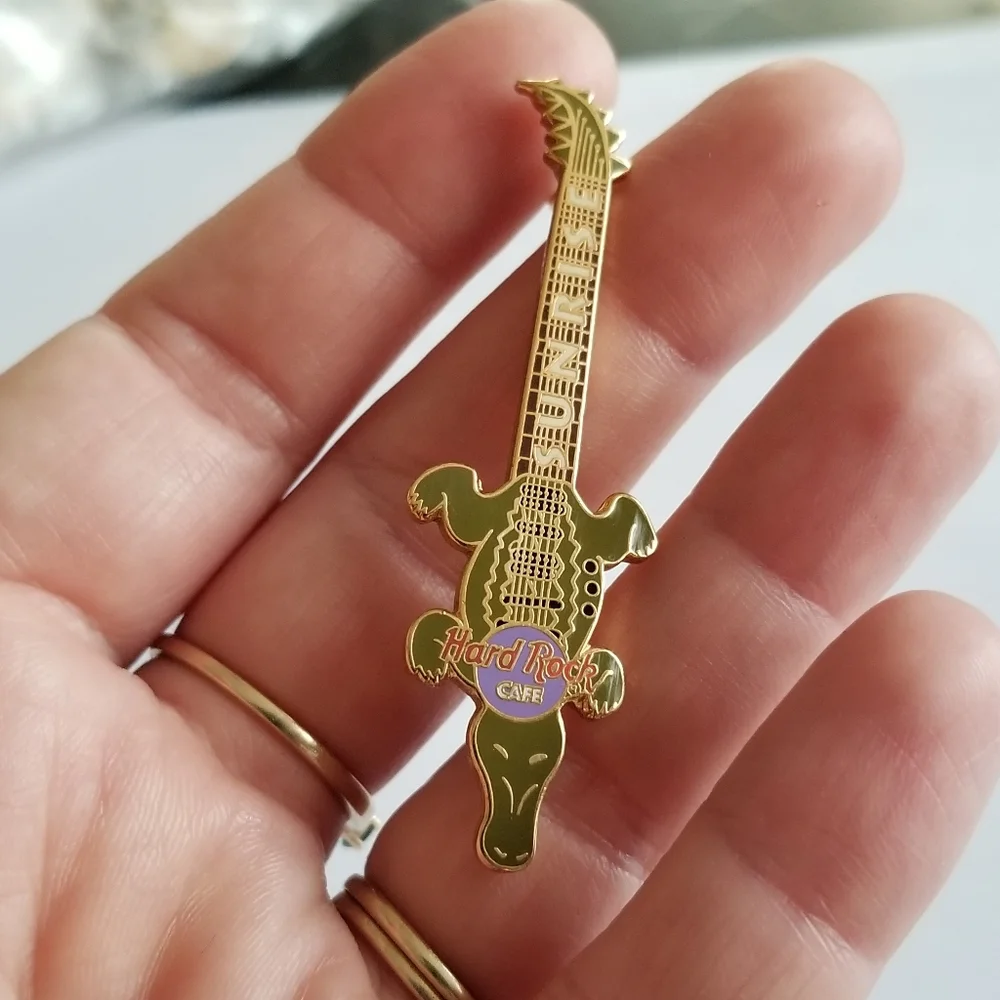 Hard Rock Sunrise alligator guitar pin pals FL Florida brooch hrc